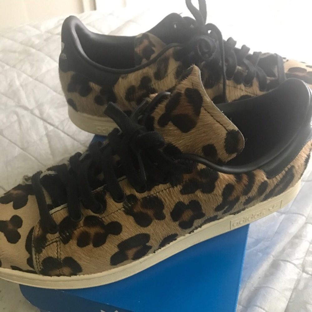 Pony hair leopard stan smiths